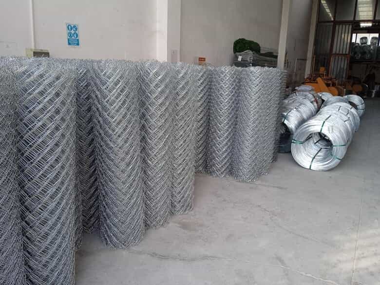 تصویر 4 از فنس باغی ضدزنگ مناسب باغات میوه و زمین‌ های زراعی